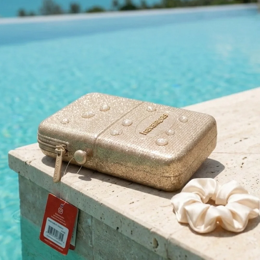 NWT HAVAIANAS GLITTER GOLD CROSS BODY BAG WATER/SAND RESISTANT QUIET LUXURY